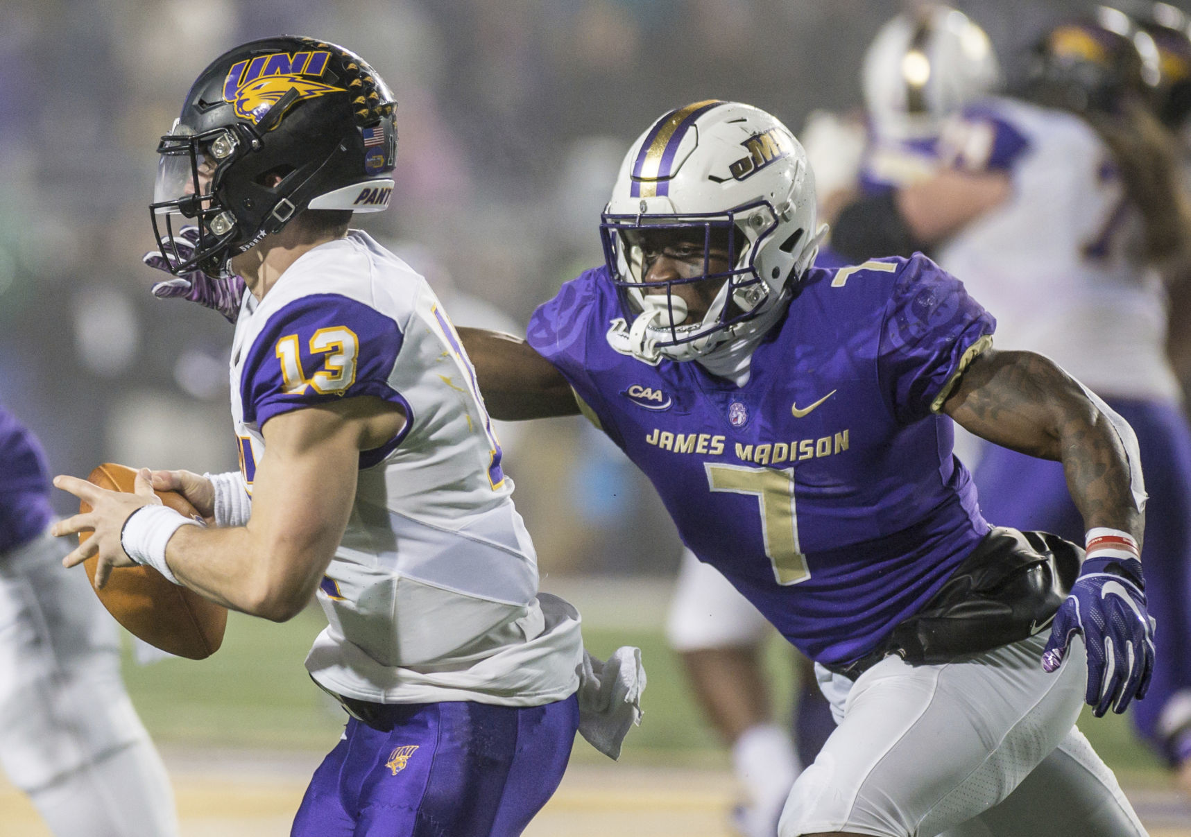 121319ap-uni-james-madison-6